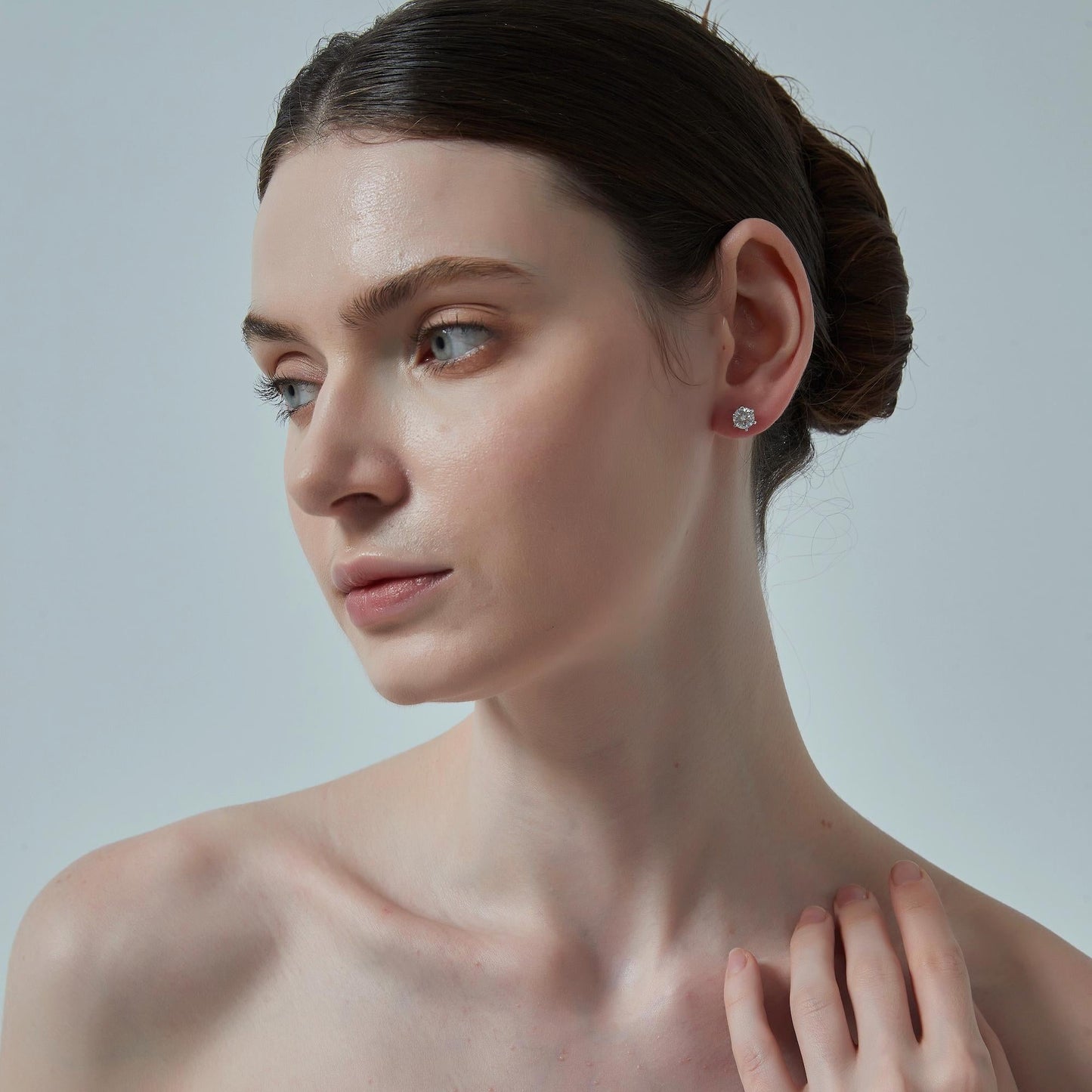 ליאן | עגילי מואסנייט עגולים ועדינים