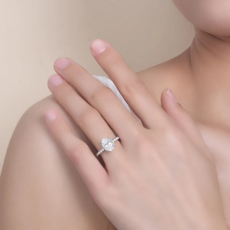 עדי | טבעת מוסונייט אובל 2 קראט