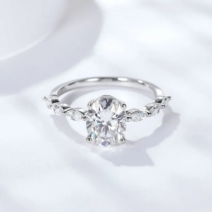 לינה | טבעת מוסונייט אובלי 2 קראט