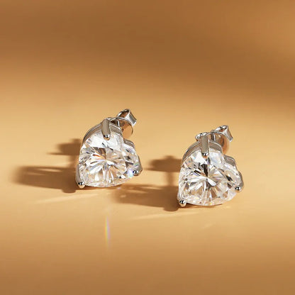 יאסמין | עגילי מוסונייט בצורת לב