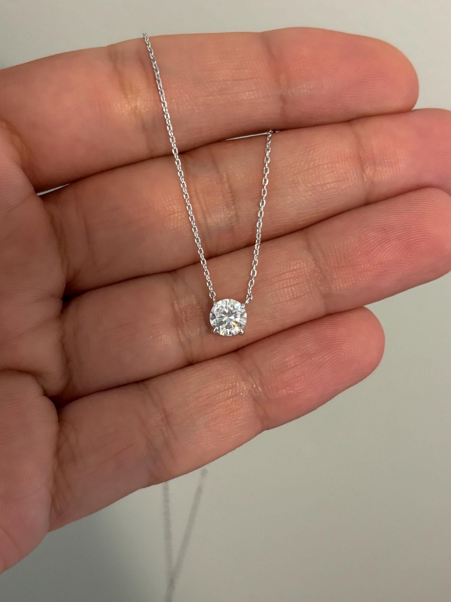 שיר | שרשרת מוסונייט קלאסית ונוצצת