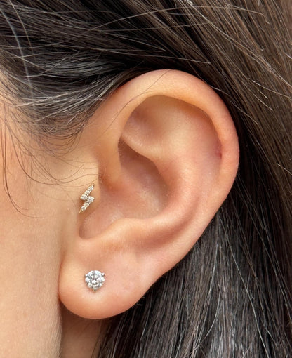 אור | זוג עגילי מואסנייט קלאסיים ונוצצים