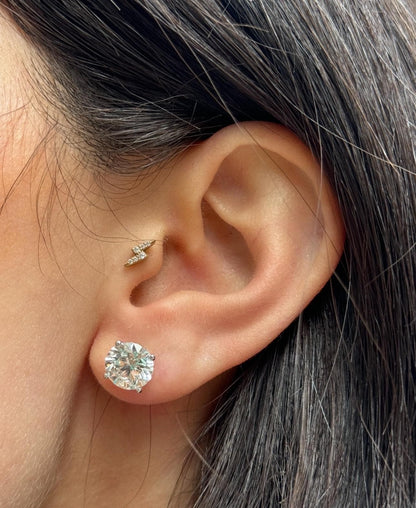 אור | זוג עגילי מואסנייט קלאסיים ונוצצים