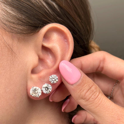 אור | זוג עגילי מואסנייט קלאסיים ונוצצים