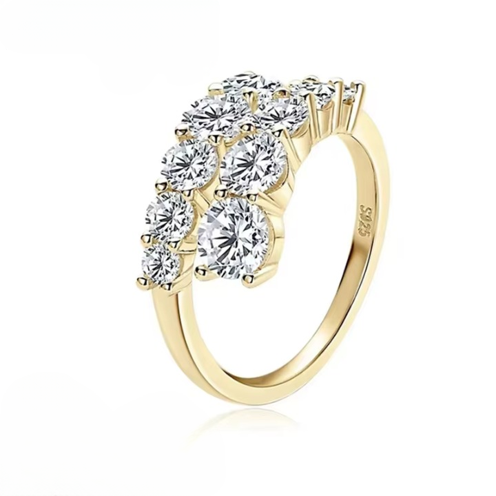 אורית | טבעת מוסונייט פתוחה עם ברק מודגש